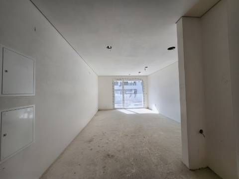 T2 com Duas Frentes Junto ao Parque Corgo em Vila Real