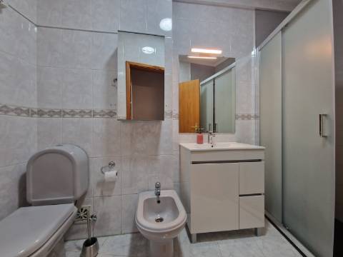 T3 com vistas desafogadas na Av. Aureliano Barrigas, Vila Real