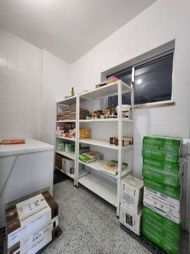 Trespasse de Fábrica Industrial de Pastelaria e Congelados de Carne