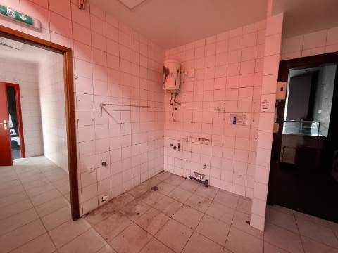 Espaço Comercial de 127 m2 na Nossa Senhora da Conceição
