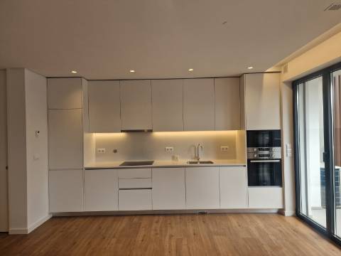 Apartamento T1 Novo Junto ao Trofa Saúde em Vila Real