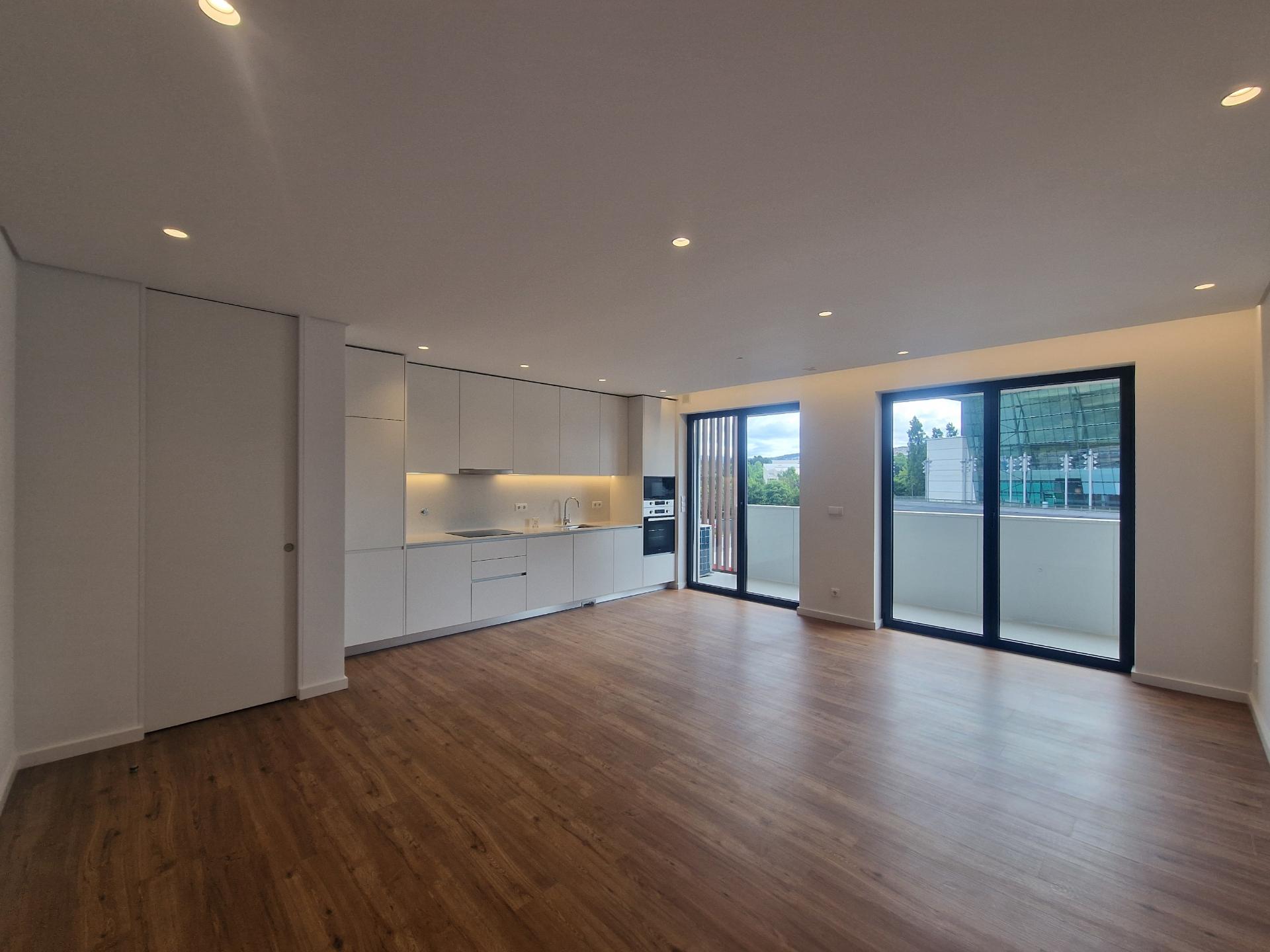 Apartamento T1 Novo Junto ao Trofa Saúde em Vila Real