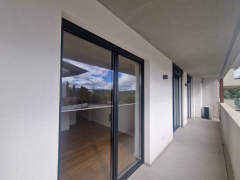 Apartamento T1 Novo Junto ao Trofa Saúde em Vila Real