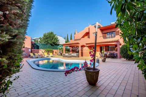 Moradia V3+1  Piscina Privada & Churrasco - Albufeira
