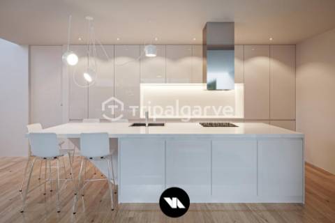 Luxuosa Moradia Moderna com Vista Panorâmica de Mar, 4 Suites, Perto da Praia de Porto de Mós, Lagos