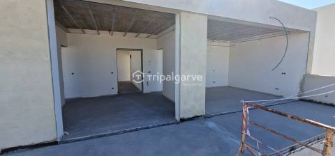 Luxuosa Moradia Moderna com Vista Panorâmica de Mar, 4 Suites, Perto da Praia de Porto de Mós, Lagos