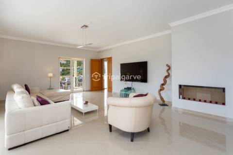 Moradia Isolada T4 Venda em Albufeira e Olhos de Água,Albufeira