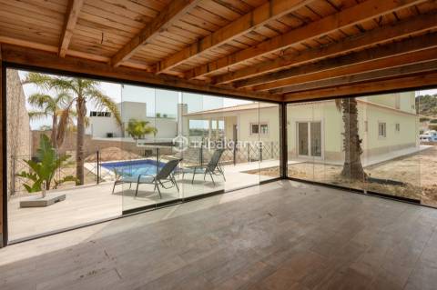 Moradia Isolada T4 Venda em Albufeira e Olhos de Água,Albufeira