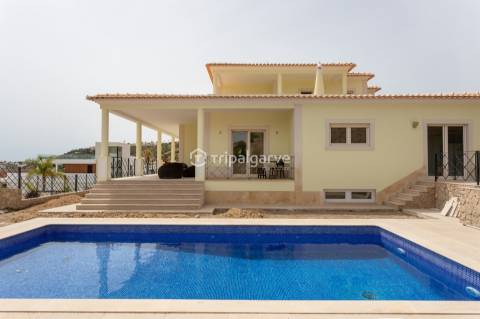 Moradia Isolada T4 Venda em Albufeira e Olhos de Água,Albufeira