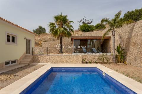 Moradia Isolada T4 Venda em Albufeira e Olhos de Água,Albufeira