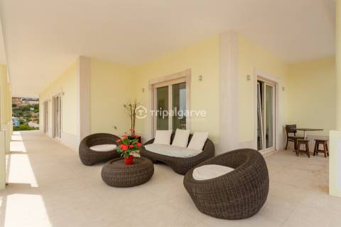 Moradia Isolada T4 Venda em Albufeira e Olhos de Água,Albufeira