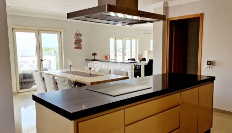 Moradia Isolada T4 Venda em Albufeira e Olhos de Água,Albufeira