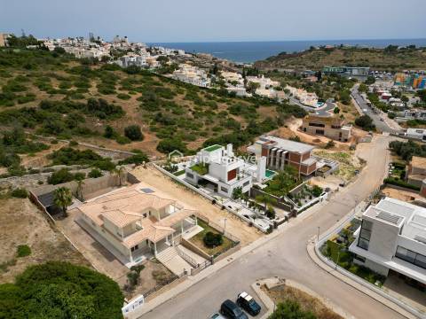 Moradia Isolada T4 Venda em Albufeira e Olhos de Água,Albufeira
