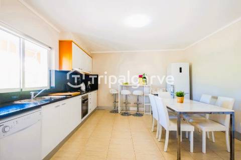 Apartamento T2 localizado numa zona central de Vilamoura
