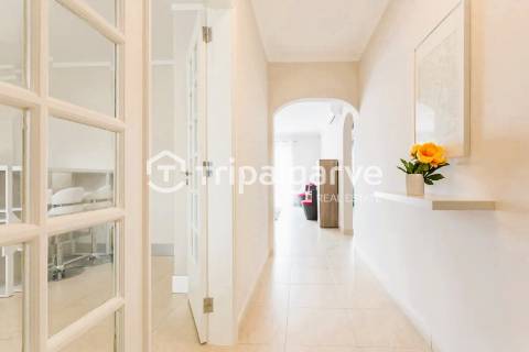 Apartamento T2 localizado numa zona central de Vilamoura