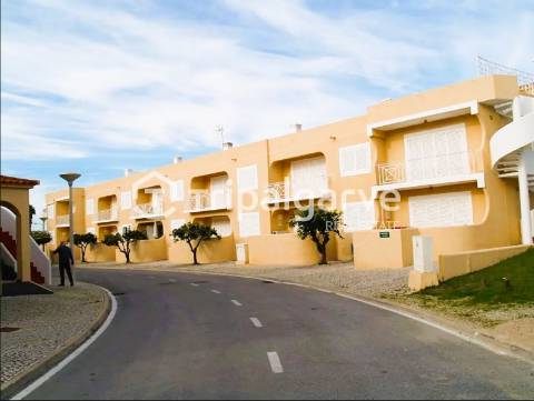 Apartamento T2 localizado numa zona central de Vilamoura