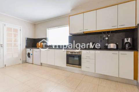 Apartamento T2 localizado numa zona central de Vilamoura