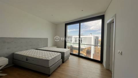 Moradia em Banda T4 Venda em Albufeira e Olhos de Água,Albufeira