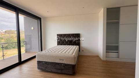 Moradia em Banda T4 Venda em Albufeira e Olhos de Água,Albufeira