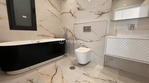 Moradia em Banda T4 Venda em Albufeira e Olhos de Água,Albufeira