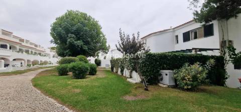 Apartamento convertido T1+1 no rés do chão em Vale do Lobo a Venda