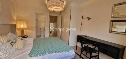 Apartamento convertido T1+1 no rés do chão em Vale do Lobo a Venda