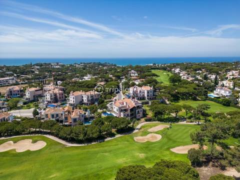 Moradia moderna  com piscina  no  campo do  Vale Do Lobo Royal Golf