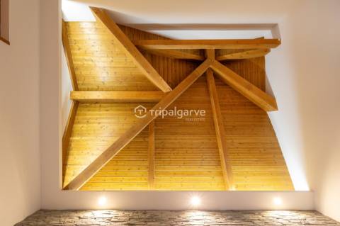 Moradia moderna  com piscina  no  campo do  Vale Do Lobo Royal Golf