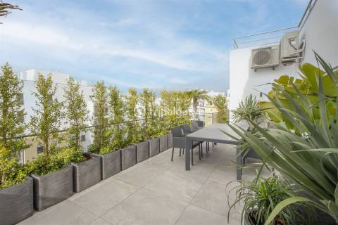 Penthouse de Luxo com 6 Quartos perto da Praia e da Marina - Vistas para o Rio Arade