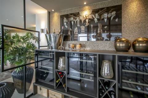 Penthouse de Luxo com 6 Quartos perto da Praia e da Marina - Vistas para o Rio Arade