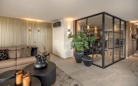 Penthouse de Luxo com 6 Quartos perto da Praia e da Marina - Vistas para o Rio Arade