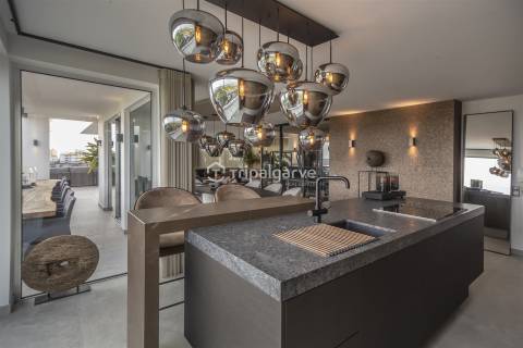 Penthouse de Luxo com 6 Quartos perto da Praia e da Marina - Vistas para o Rio Arade