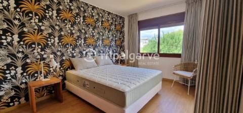 Moradia V2+1 em condomínio privativo na Vila Sol