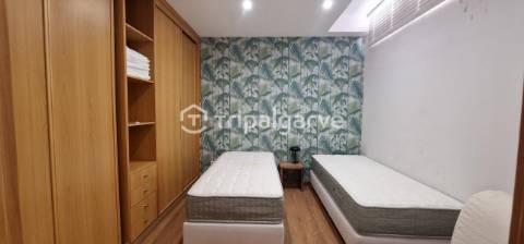 Moradia V2+1 em condomínio privativo na Vila Sol