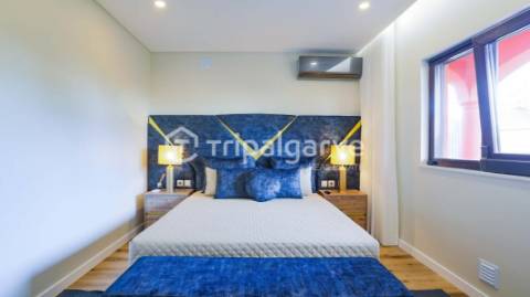 MORADIA COM 4 QUARTOS EM VILAMOURA COM PISCINA PRIVADA