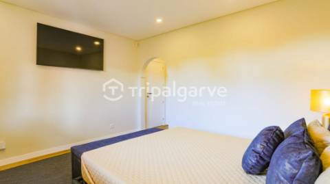 MORADIA COM 4 QUARTOS EM VILAMOURA COM PISCINA PRIVADA