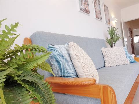 Apartamento T1 com vista mar e piscina