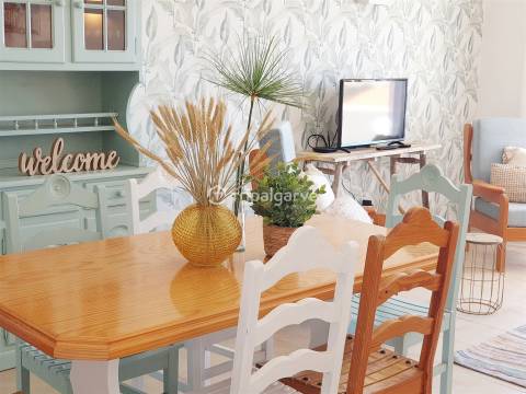 Apartamento T1 com vista mar e piscina