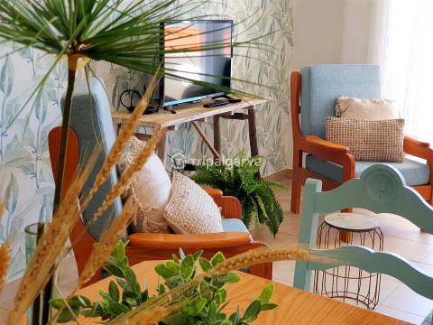 Apartamento T1 com vista mar e piscina