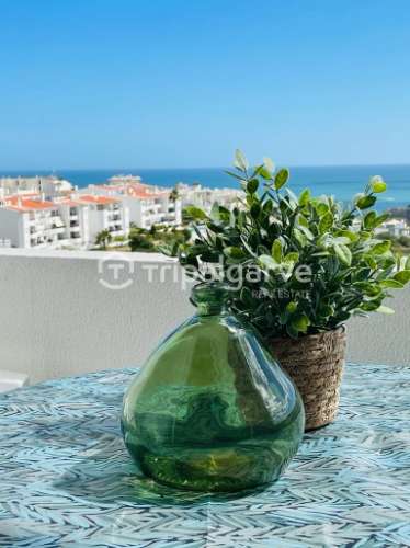 Apartamento T1 com vista mar e piscina