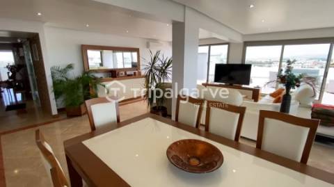 PENTHOUSE DE LUXO COM VISTA MAR NA PRAIA DA ROCHA, PORTIMÃO - ALGARVE