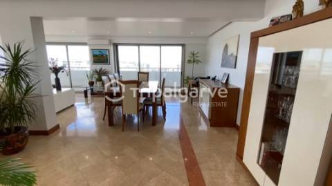 PENTHOUSE DE LUXO COM VISTA MAR NA PRAIA DA ROCHA, PORTIMÃO - ALGARVE