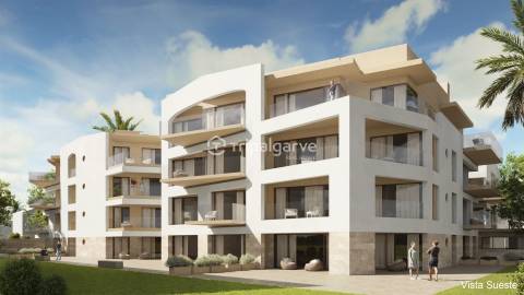 T2 a partir de 435 000€ até 700 000€ num condo fechado. Alvor Centro