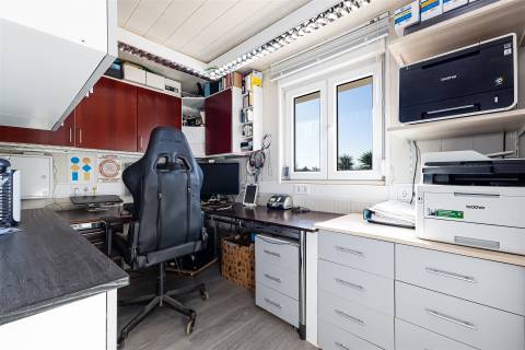 Encantadora Quinta em Albufeira com Excecional Potencial de Desenvolvimento