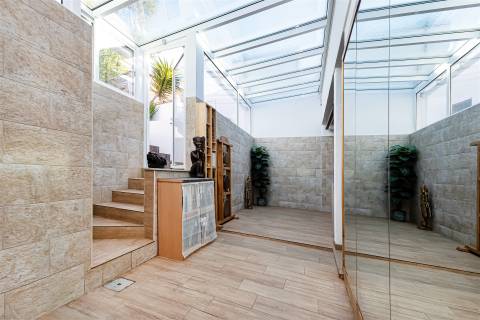 Encantadora Quinta em Albufeira com Excecional Potencial de Desenvolvimento