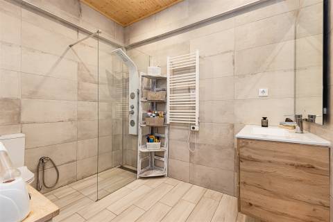 Encantadora Quinta em Albufeira com Excecional Potencial de Desenvolvimento