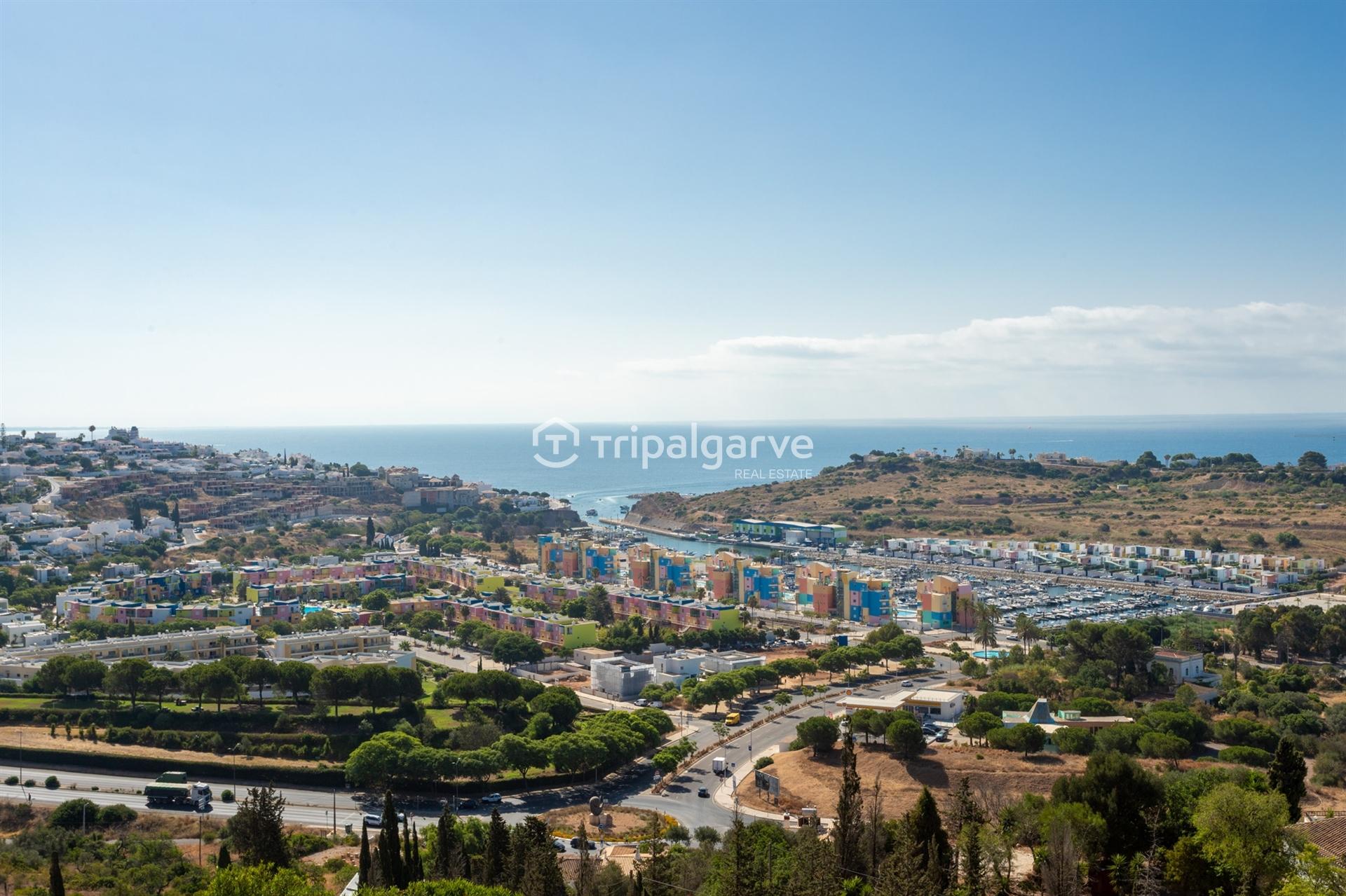 Moradia Geminada T4 Venda em Albufeira e Olhos de Água,Albufeira