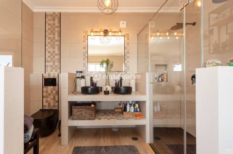 Moradia Geminada T4 Venda em Albufeira e Olhos de Água,Albufeira