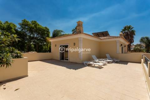 Villa de exceção em Albufeira – Luxo, conforto e localização ideal