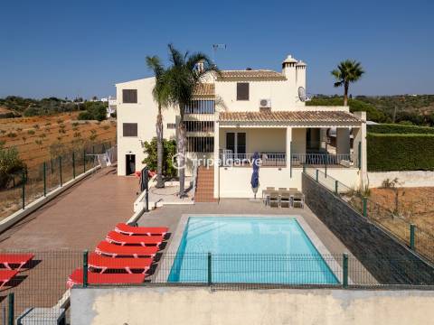 Moradia T5 Venda em Guia,Albufeira